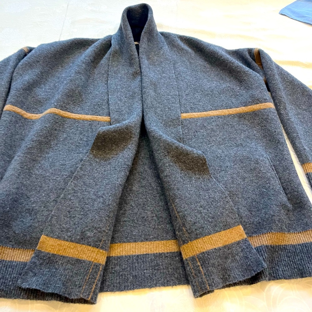 Great etiqueta negra cárdigan in grey size S